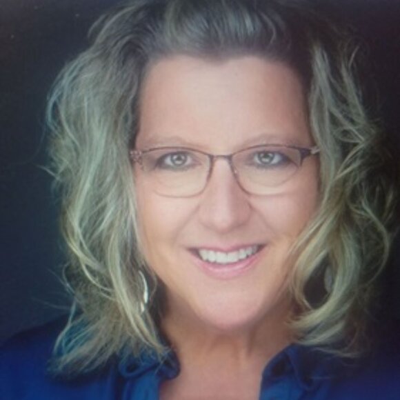 Meet your Posher, Cheryl - Picture 1 of 1